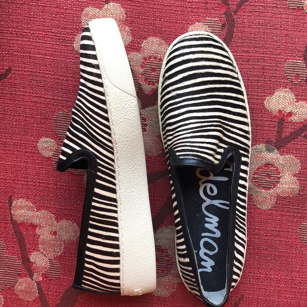 Slip on sneakers